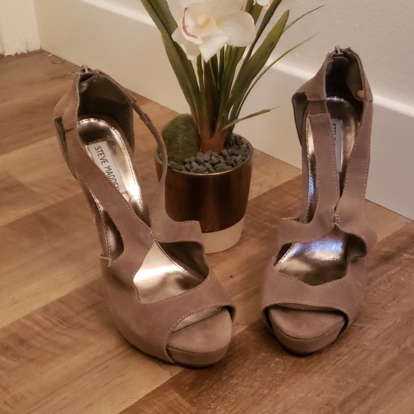Steve Madden "gaspy"  suede heels - Picture 2 of 7
